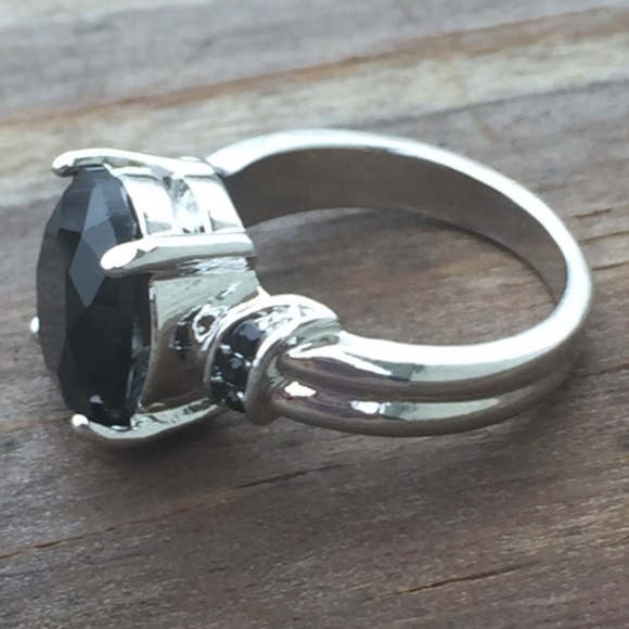 Black Sapphire white gold fashion ring - Picture 5 of 8